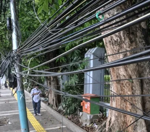 Penataan Kabel Kusut di Jakarta, Apa Harus Tunggu Korban lagi?