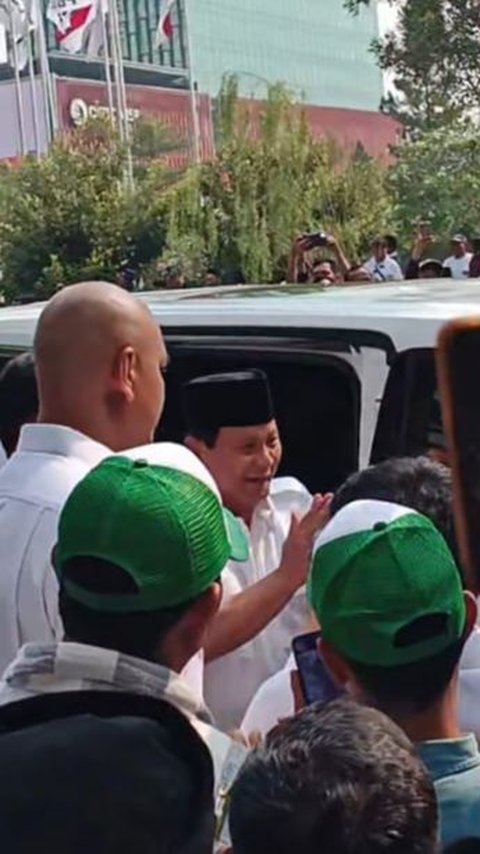 Tiba di Acara Harlah PBB, Prabowo Subianto Disambut Teriakan Presiden