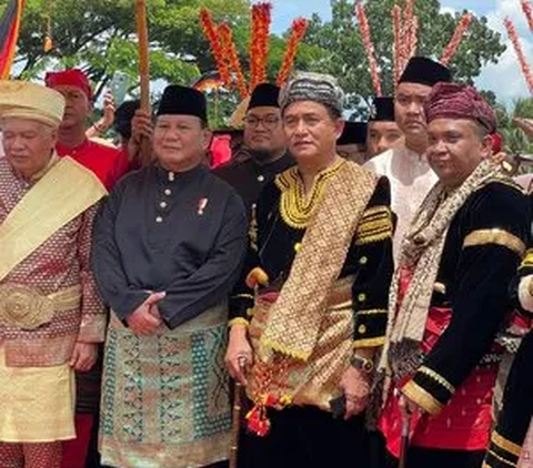 Dia pun meminta doa agar harapan yang telah disampaikan oleh berbagai pihak supaya menjadi presiden 2024 dapat dijalankan dengan baik. Sehingga, dia tidak mengecewakan mereka yang telah mendukungnya di Pilpres 2024.