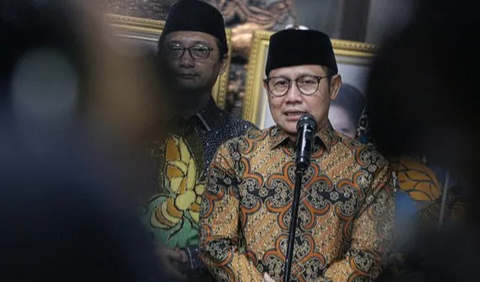 Usai acara milad PBB, awak media pun bertanya kepada Cak Imin terkait permintaan Prabowo agar dirinya tidak kemana-mana. Cak Imin dengan tegas menyebut dia tidak akan kemana-mana dan akan selalu bersama Gerindra.