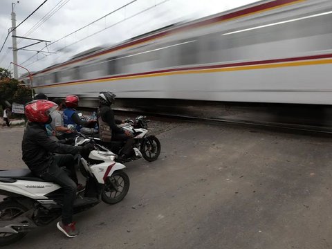 Bahaya Perlintasan Tanpa Palang Pintu