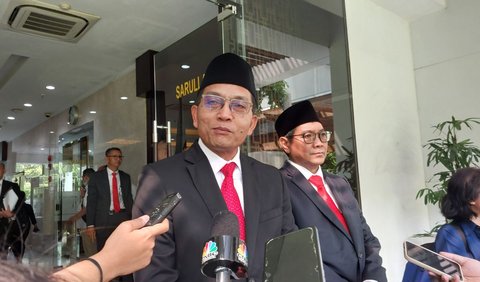 Dia mengatakan, pihaknya tengah menyiapkan berbagai bahan pembahasan untuk dilaporkan kepada Presiden.