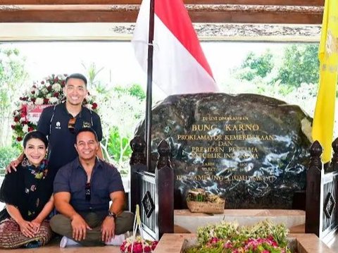 Mantan Panglima TNI Ajak Istri & Putra Bontot Ziarah ke Makam Soekarno, Lanjut Nengok Cucu