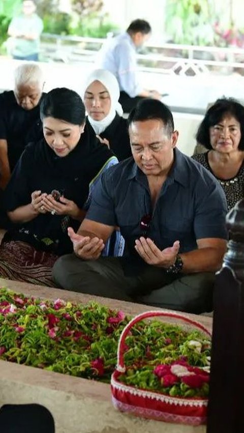 Rupanya, ini bukan kali pertama Andika Perkasa dan keluarga berziarah ke makam Bung Karno.