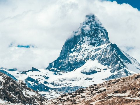 Gunung Es di Swiss Mencair, Jasad Pendaki yang Hilang 37 Tahun Lalu Ditemukan