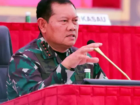 Panglima Minta Prajurit Dinas di Luar Struktur Militer Tetap Pakai Seragam TNI