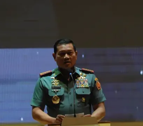 Panglima Minta Prajurit Dinas di Luar Struktur Militer Tetap Pakai Seragam TNI