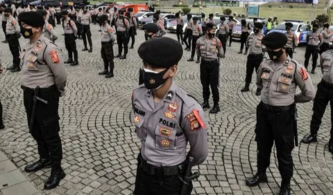 Dia mengatakan, segala persyaratan menjadi anggota polisi sudah diinformasikan melalui berbagai media maupun internet. Masyarakat yang ingin mengikuti seleksi anggota Polri, bisa melengkapi syarat-syarat tersebut.