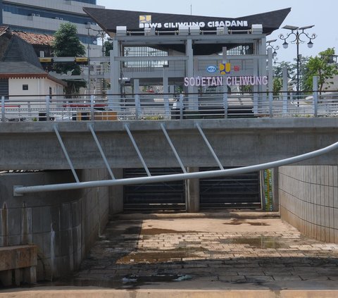 Dengan selesainya pembangunan sodetan ini diperkirakan sekitar enam kelurahan di DKi Jakarta sudah tidak banjir lagi.