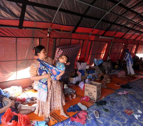 Jumlah pengungsi korban musibah kebakaran yang dilaporkan ada sebanyak 1.000 orang. <br /><br />Mereka merupakan penduduk di kawasan Kapuk Muara, Penjaringan, Jakarta Utara.