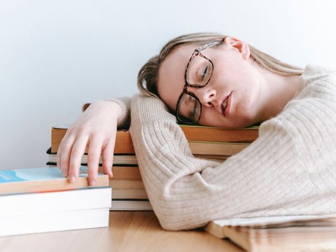 Apakah Burnout atau Hanya Kelelahan? Kenali Tanda Masalah Ini di Tubuhmu