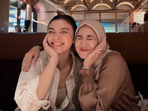 Intip Momen Pertemuan Cut Syifa dengan Angela Gilsha, Reuni Sekaligus Rayakan Ulang Tahun