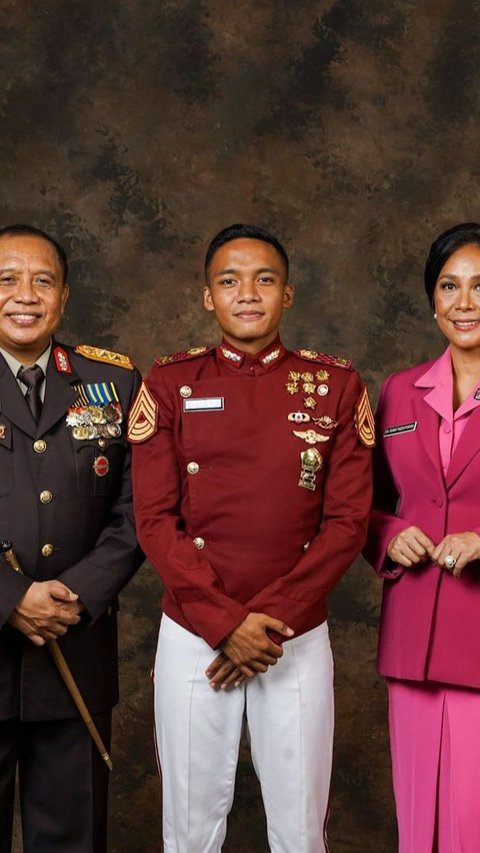 Ayah Jenderal Polri & Ibu Polwan