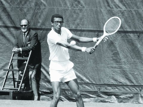 Siapa Arthur Ashe?