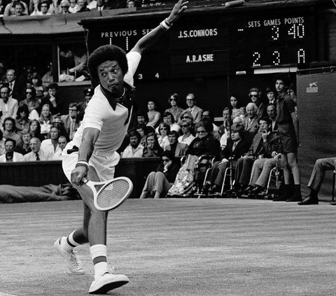 Sejarah 5 Juli 1975: Arthur Ashe Menjadi Orang Kulit Hitam Pertama yang Menjuarai Wimbledon