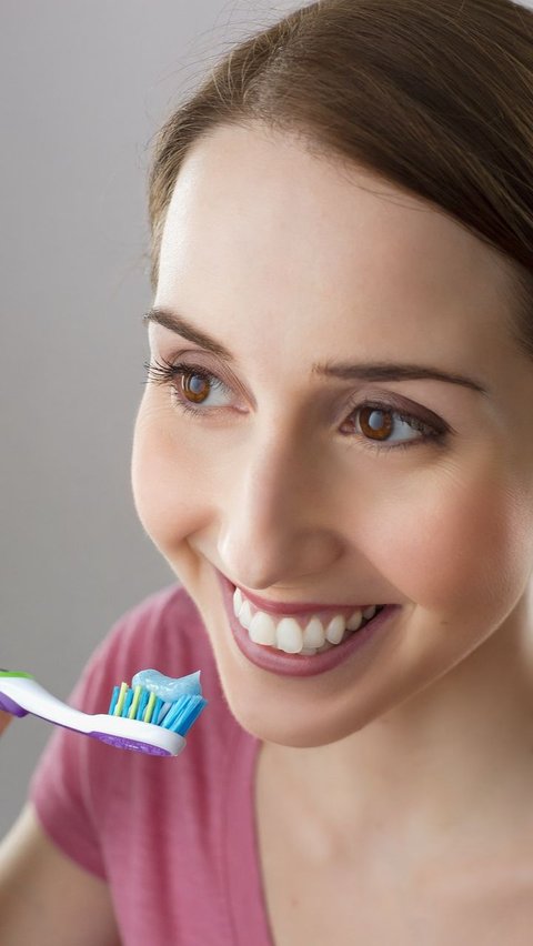 Hanya menggosok gigi sekali sehari dapat memiliki dampak negatif pada kesehatan gigi dan mulut berupa: