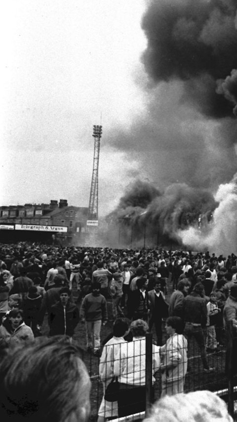 JIS Disorot, Ini Sederet Tragedi Buruk di Stadion Bola Akibat Akses Pintu Keluar