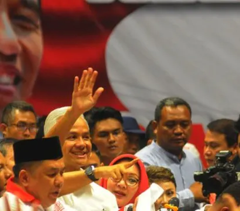 Sekjen PKS Aboe Bakar Alhabsyi atau Habib Aboe mengusulkan Presiden Joko Widodo (Jokowi) mengundang bakal capres Ganjar Pranowo, Anies Baswedan dan Prabowo Subianto untuk makan siang di Istana Kepresidenan. Menurut Aboe, langkah tersebut menunjukkan sikap pemimpin yang bijak.