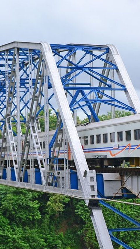 Dibangun Tanpa Tiang Penyangga, Jembatan Ini Hanya Ada di Indonesia dan Belanda