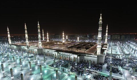 2. Nabawi Mosque