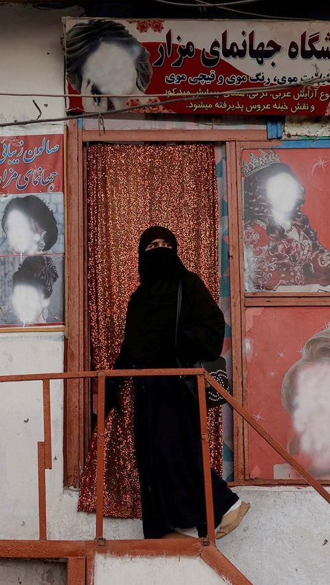 Nasib Salon Kecantikan di Afghanistan Ditutup Taliban