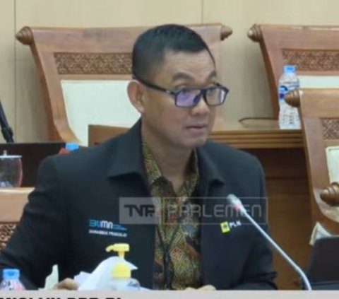 Direktur Utama PT PLN (Persero) Darmawan Prasodjo mengatakan, saat ini pihaknya tengah fokus dalam pengurangan penyediaan listrik yang dihasilkan dari Pembangkit Listrik Tenaga Uap (PLTU). Ini jadi bagian PLN membidik implementasi energi baru terbarukan (EBT) yang lebih luas.