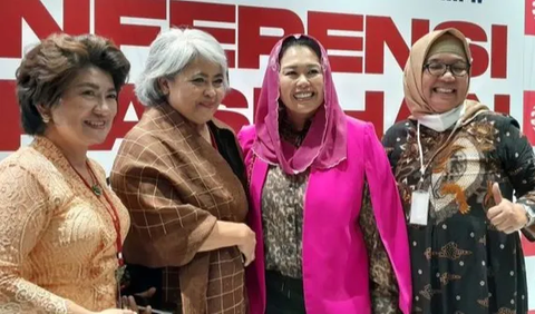 Hal itu terlihat ketika Ketua Umum PDI Perjuangan Megawati Soekarnoputri pernah berpasangan dengan Hamzah Haz yang merupakan kader NU ketika menjabat sebagai Presiden RI. Megawati juga maju di Pemilu 2004 dengan kader NU yaitu Hasyim Muzadi.