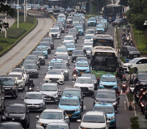 Ketua DPRD DKI ke Dishub: Jangan Sok Cegat Mobil Orang, Bikin Macet!