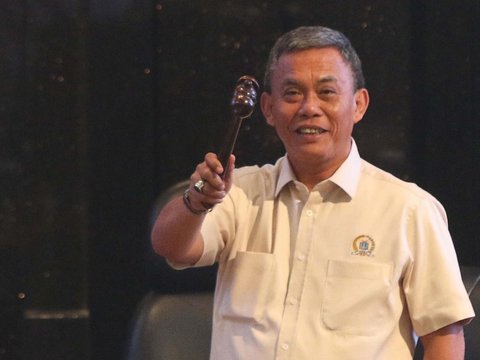 Ketua DPRD DKI ke Dishub: Jangan Sok Cegat Mobil Orang, Bikin Macet!