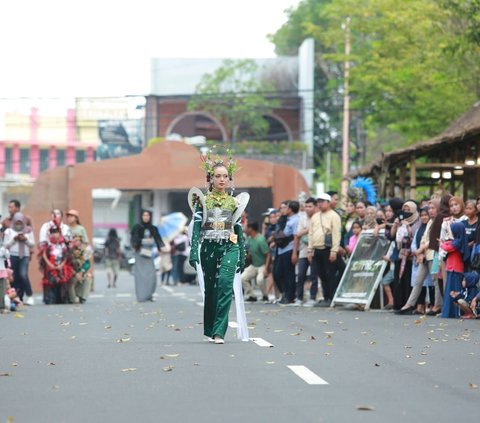 Parade Fesyen Ethno Wear, Awali Rangkaian Banyuwangi Ethno Carnival 2023