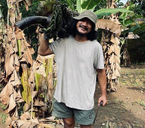 Masih Ingat dengan Sosok Isa Bajaj? Kini Pilih Balik Kampung Buka Warung