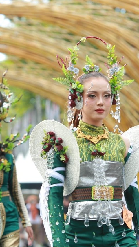 Parade Fesyen Ethno Wear, Awali Rangkaian Banyuwangi Ethno Carnival 2023