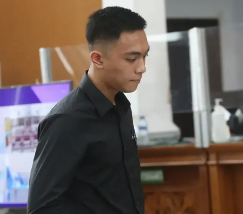 Sidang Mario Dandy dan Shane Lukas kembali dilanjutkan hari ini dalam kasus penganiayaan D (17) di Pengadilan Negeri Jakarta Selatan. Agenda sidang hari ini mendengar keterangan ahli pidana dan medis.