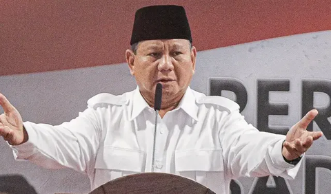 Selain itu, berbekal jabatannya sebagai Ketua Umum Partai Gerindra, membuat Prabowo Subianto memiliki basis massa yang kuat dan juga tetap.