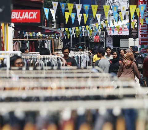 Tren Custom Fashion Diyakini Jadi Peluang UMK Kuasai Pasar Lokal