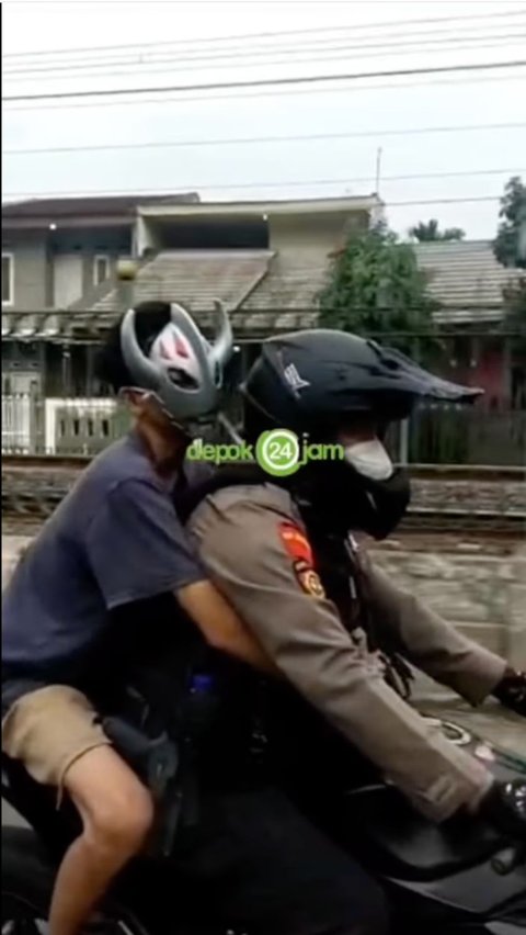 Malam Bawa Senjata Tajam, Paginya Ditangkap Bertopeng Ultramen