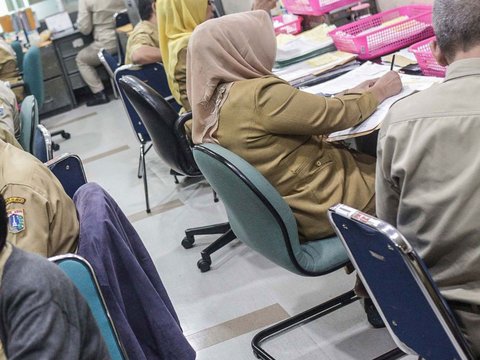 Jumlah Honorer Membengkak, Bakal Ada PHK Massal?