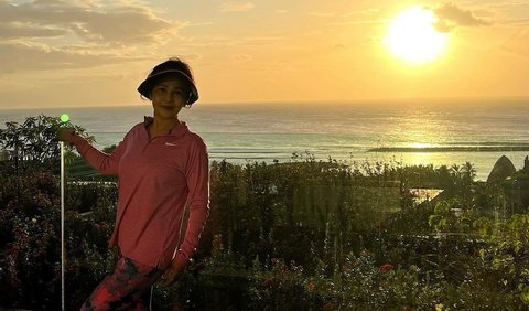 Baru Rayakan Ultah, Ini Potret Catharina Erliani Ibunda Sandra Dewi yang Tetap Awet Muda