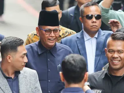 Heboh Transaksi Jumbo Pimpinan Ponpes Al-Zaytun Panji Gumilang