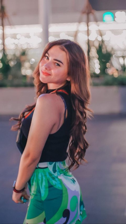 Berperan Sebagai Mella, Intip Gaya Sandi Ishabella Pemain Baru Tajwid Cinta