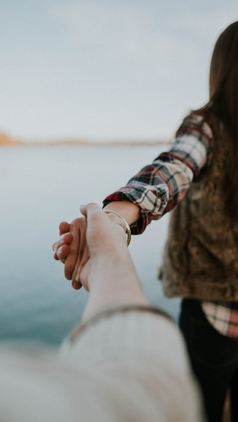 50 Ucapan Selamat Pagi buat Pacar yang Jauh, Romantis dan Bikin Semangat