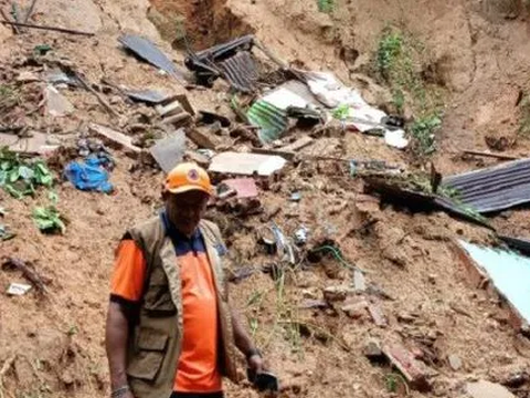 Tiga Warga Meninggal Dunia Akibat Longsor di Lumajang