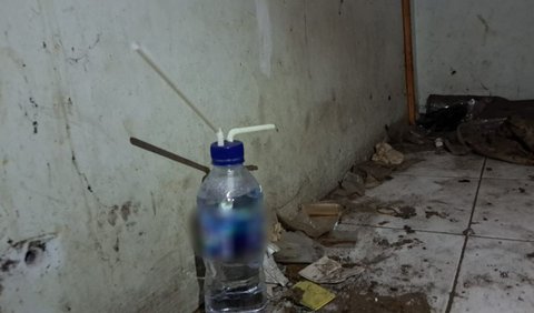 Menelusuri Lokasi Diduga jadi Tempat 'Nyabu' di Blok G, Botol dan Sedotan Mirip Bong Berserakan