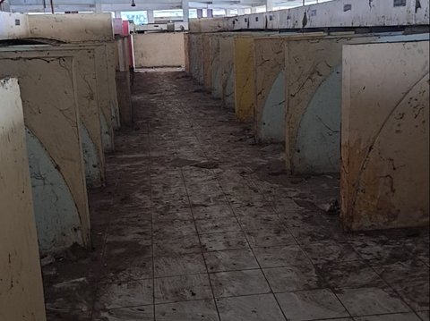 Menelusuri Lokasi Diduga jadi Tempat 'Nyabu' di Blok G, Botol dan Sedotan Mirip Bong Berserakan