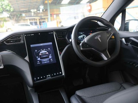 Tesla Pecat Karyawan di Pabrik Shanghai China