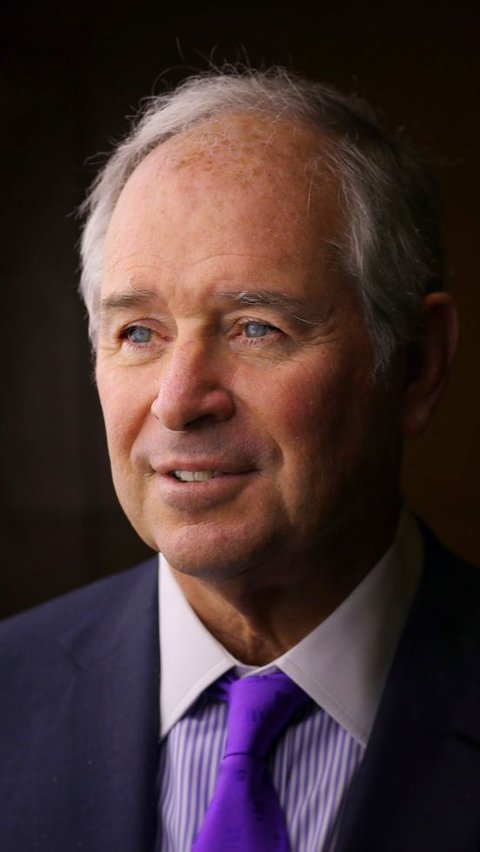 1. CEO Blackstone, Stephen Schwarzman USD 253 juta atau Rp 3,8 triliun.