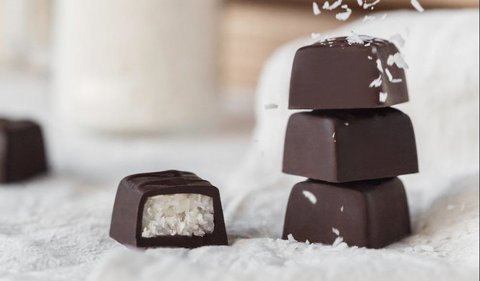 Setiap tahunnya pada tanggal 7 Juli diperingati sebagai World Chocolate Day atau Hari Cokelat Sedunia. Awal mula ditetapkan Hari Cokelat Sedunia yaitu tahun 2009.