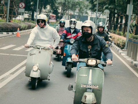 Momen Aurel Beri Surprise Ultah untuk Sang Adik, Hadiahnya Ternyata Motor Impian Azriel