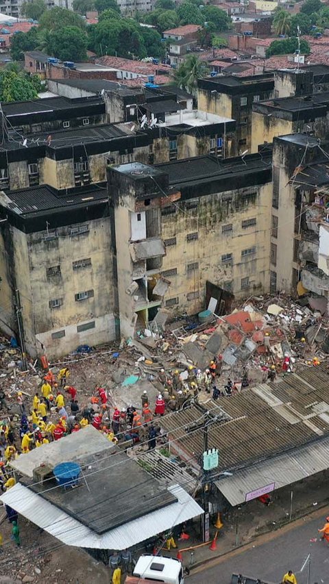 FOTO: Apartemen di Brasil Runtuh Hingga Rata dengan Tanah, 8 Orang Tewas