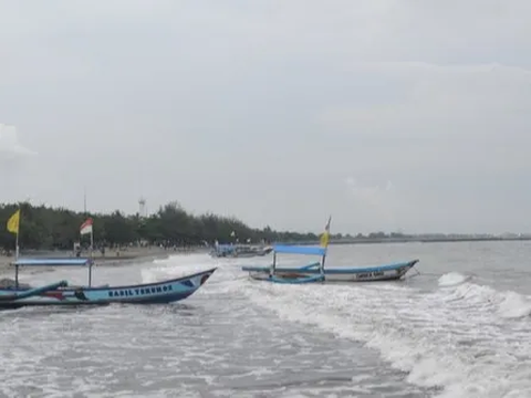 Rombongan tersebut terdiri dari mahasiswa dalam negeri (WNI) dan sebagian WNA dari berbagai negara. Mereka telah tiba petang sebelumnya dan bermalam di sekitar lokasi.